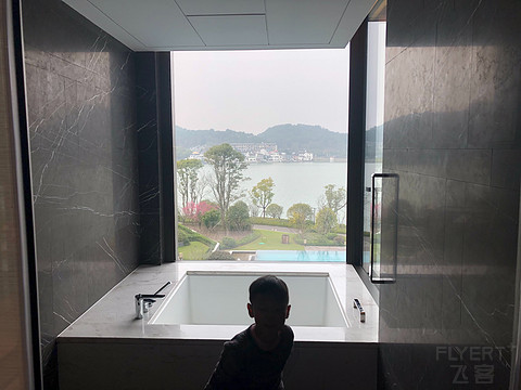 钻挑之宁波东钱湖华茂希尔顿