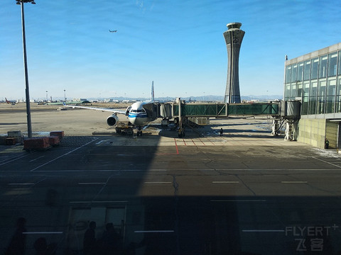 国泰航空 北京-香港PEK-HKG CX331 经济 飞行报告 & PEK国泰航空休息室体验 国泰航空 北京-香港PEK-HKG CX331 经济 飞行报告 & PEK国泰航空休息室体验