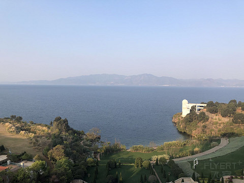 【远山苍茫，近水碧落，波光粼粼，琉璃万顷】抚仙湖希尔顿百图攻略（一）抵达入住
