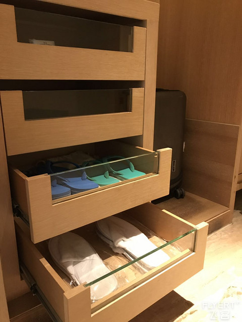 【远山苍茫，近水碧落，波光粼粼，琉璃万顷】抚仙湖希尔顿百图攻略（一）抵达入住