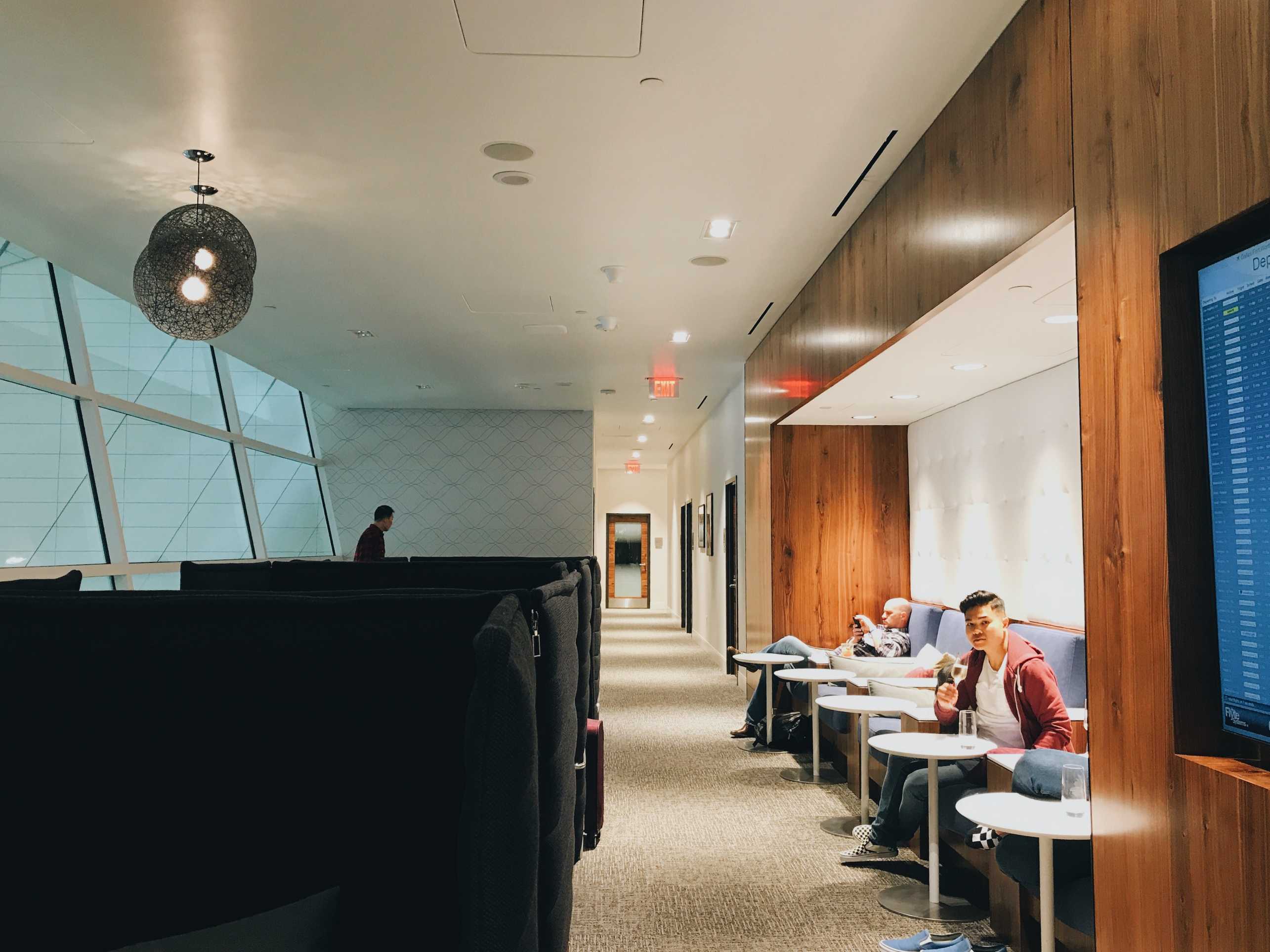 ˹DFWͨٷϢThe Centurion Lounge Report (2019.05)