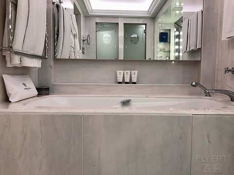 巴黎奢华三重奏 完结篇 Le Meurice,Le Bristol"