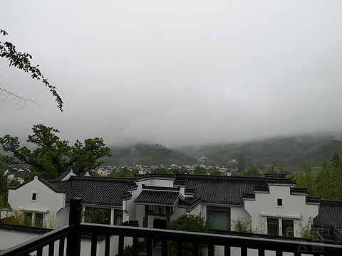 黄山悦榕庄遇上雨