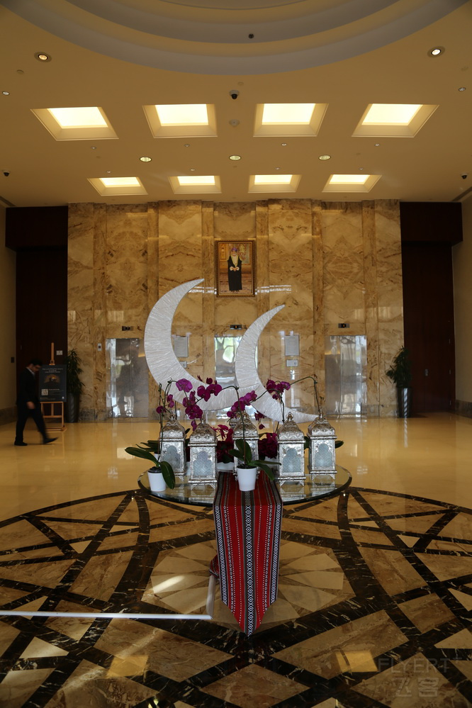Muscat--Sheraton Oman Hotel Lobby (2).JPG