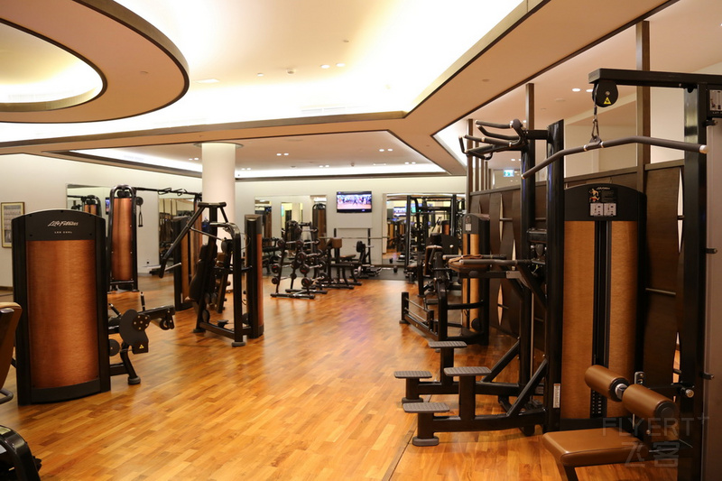 Dubai--Waldorf Astoria Dubai Gym (2).JPG