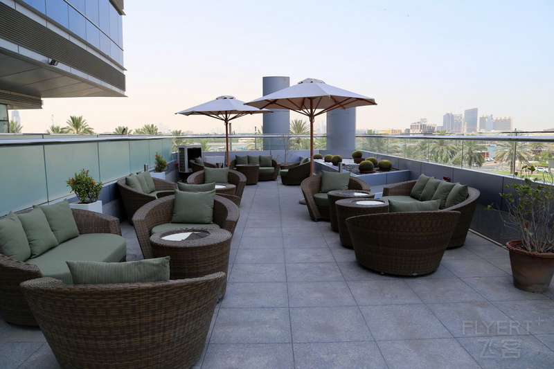 Dubai--Hilton Dubai Creek Club Lounge (3).JPG