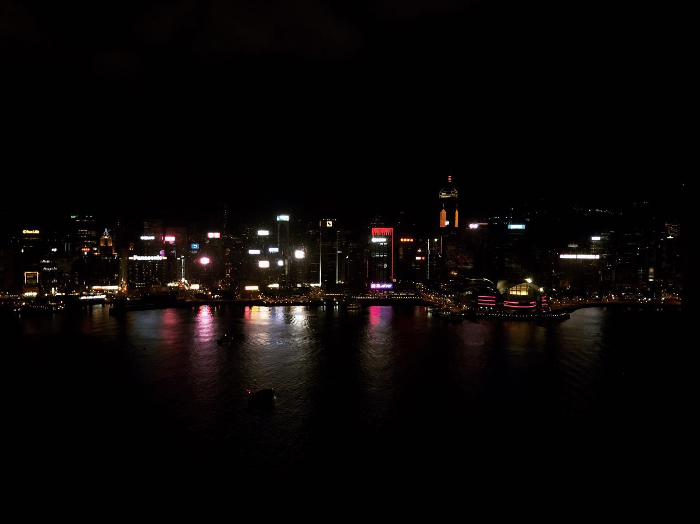 ۹-|Rosewood Hong Kong-Harbour Corner Suite