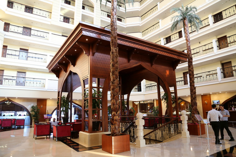 Antalya--Crowne Plaza Hotel Lobby (5).JPG