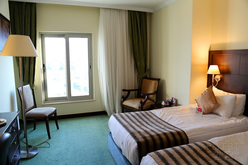 Antalya--Crowne Plaza Hotel Room (3).JPG