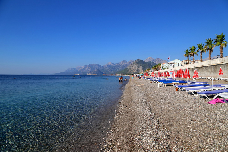 Antalya--Crowne Plaza Hotel Beach (3).JPG