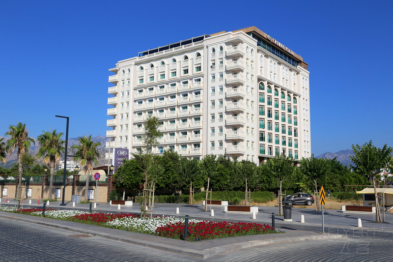 Antalya--Crowne Plaza Hotel Exterior (1).JPG