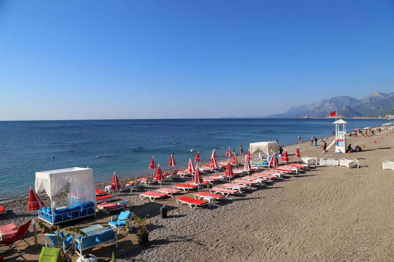 Antalya--Crowne Plaza Hotel Beach (6).JPG