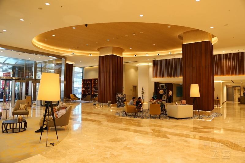 Istanbul--Istanbul Marriott Hotel Sisli Lobby (5).JPG