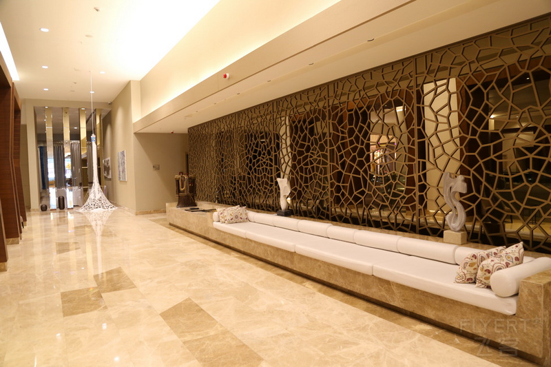 Istanbul--Istanbul Marriott Hotel Sisli Lobby (8).JPG