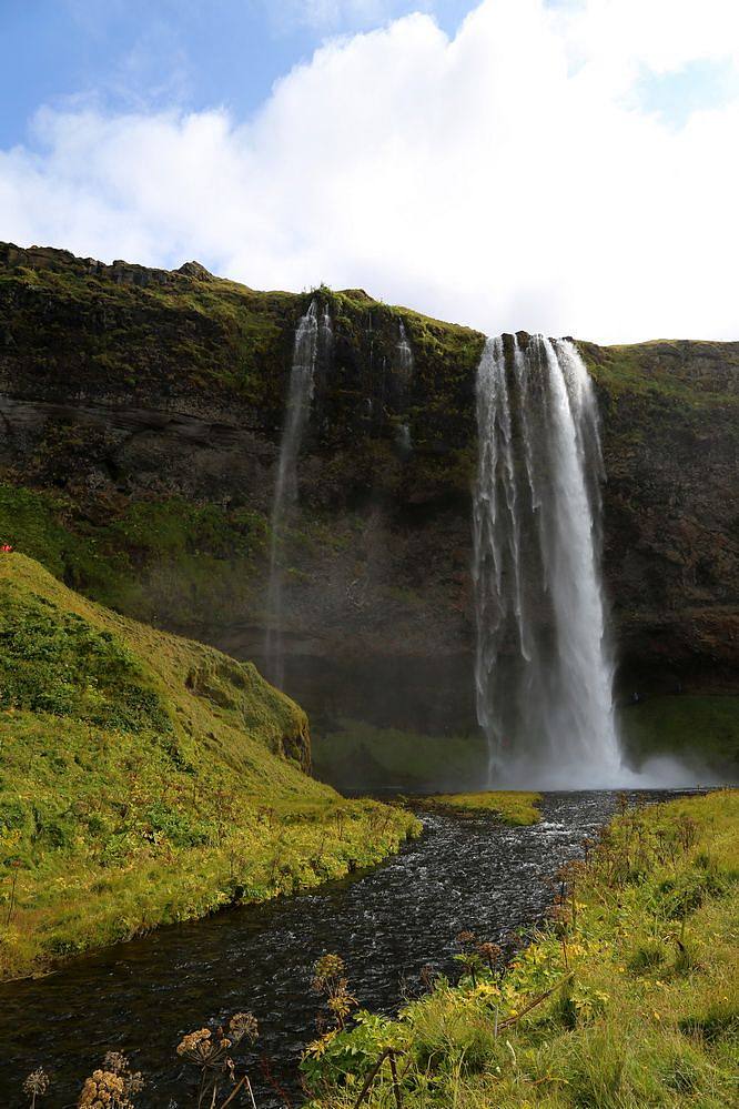 Seljalandsfoss (7).JPG