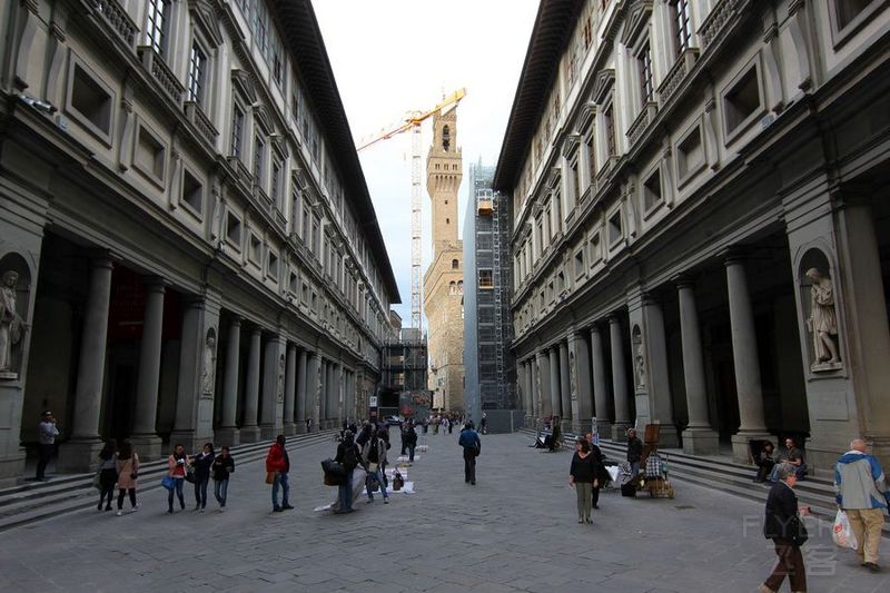 Florence--Uffizi Gallery (2).JPG