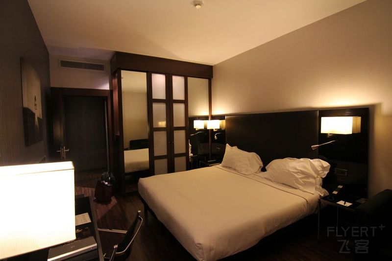 Florence--AC Hotel by Marriott Florence--Room (3).JPG