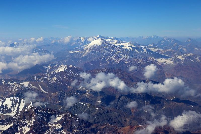 Andes Mountain View from the flight from Mendoza to Santiago (10).JPG