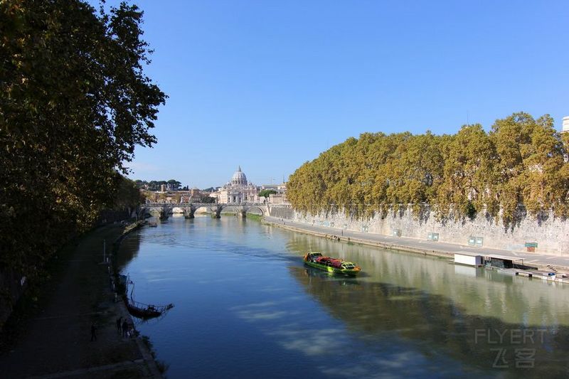 Rome--Tevere River (3).JPG