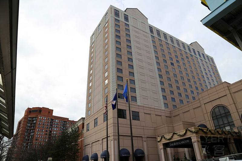 The Ritz Carlton Pentagon City Exterior (2).JPG