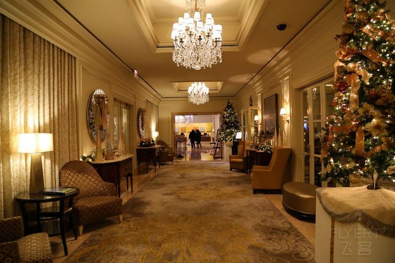 The Ritz Carlton Pentagon City Lobby (13).JPG