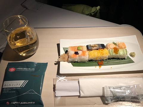 JL34 日航商务舱初体验 曼谷-东京