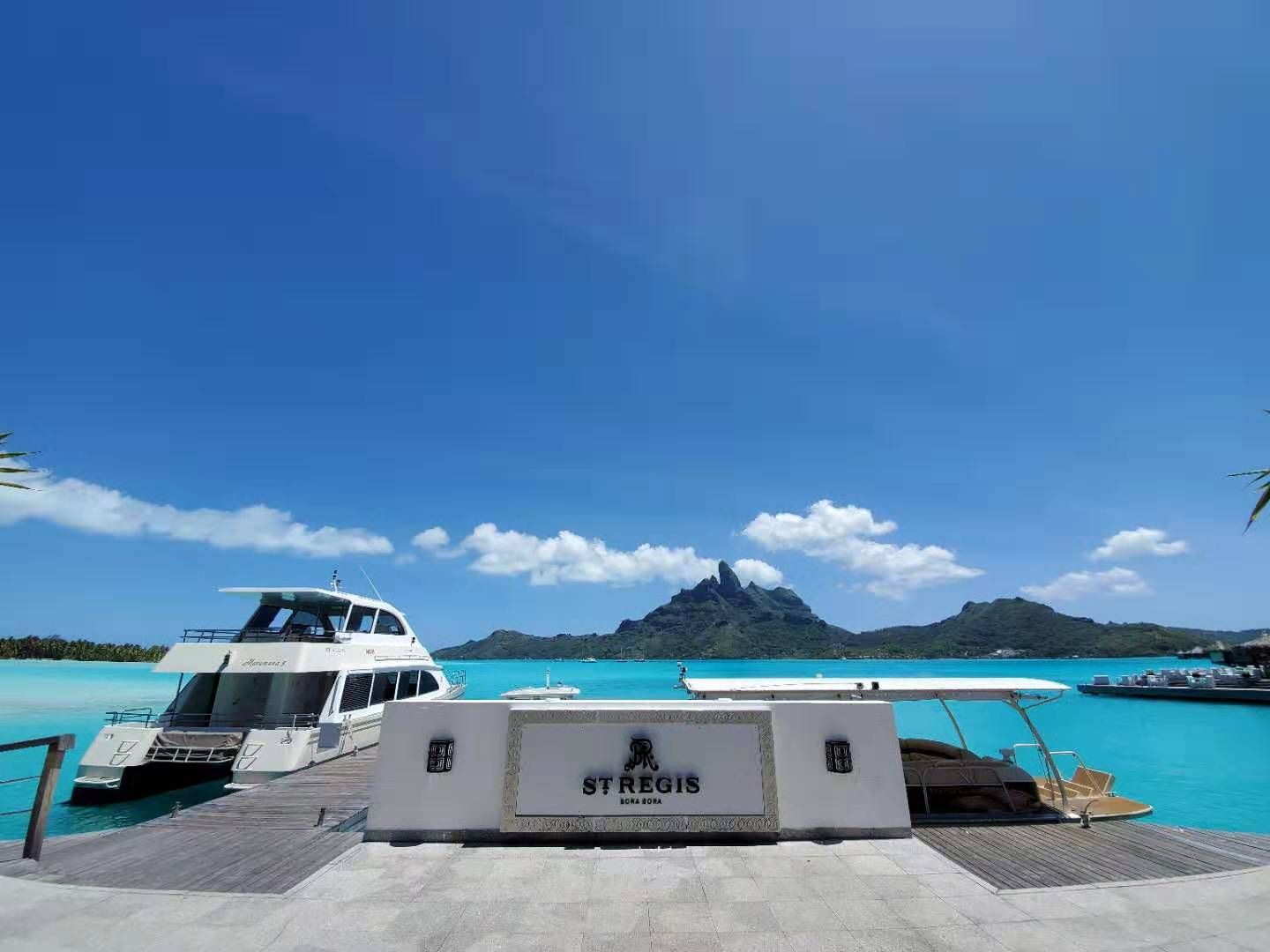 BORA BORA ST. REGIS