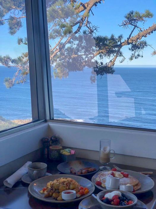 ÷ Hyatt Carmel Highlands, Overlooking Big Sur Coast - One Bedroom Suite