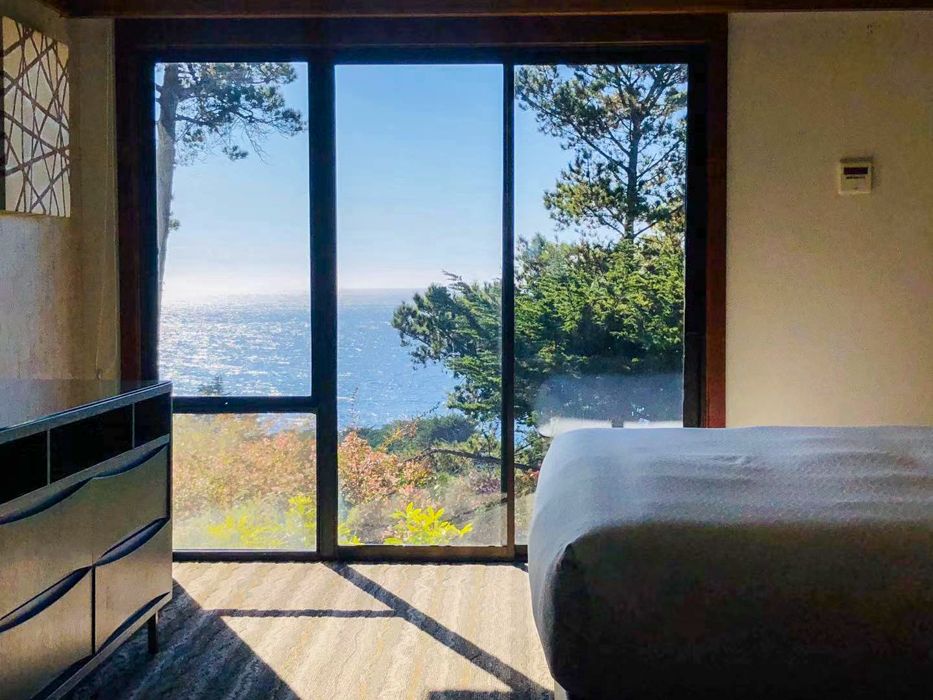 ÷ Hyatt Carmel Highlands, Overlooking Big Sur Coast - One Bedroom Suite