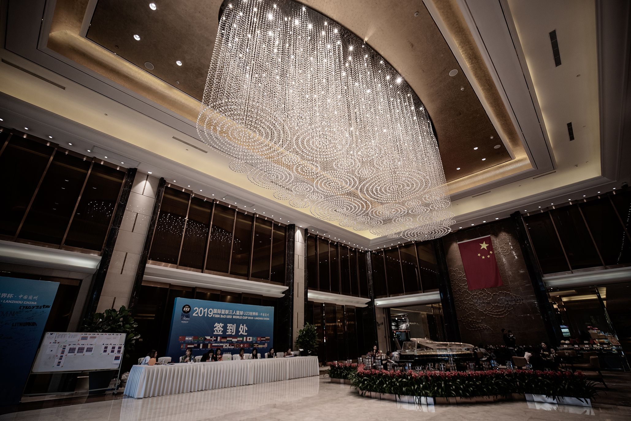 Ƶ̽ݻʹڼվƵ꣨Crowne Plaza Lanzhou