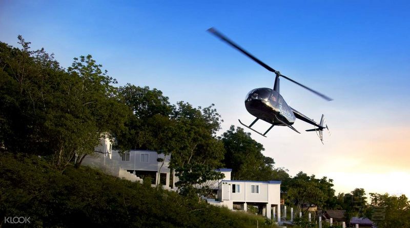 直升机飞越长滩岛.jpg
