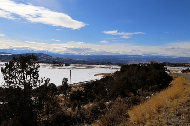 Colorado--Road View in Winter Season (7).JPG