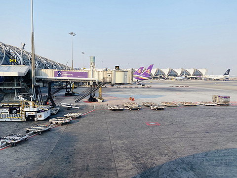 皇家丝舱初体验:泰国航空TG409曼谷素万那普(BKK)-新加坡樟宜(SIN)A350商务舱体验
