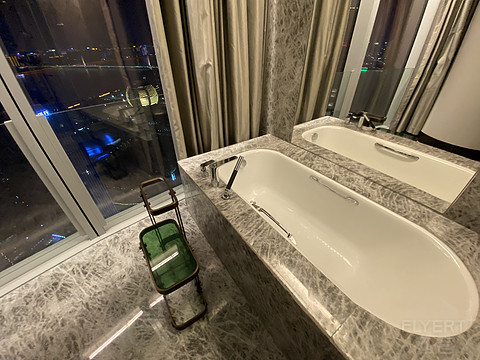 新年第一住，杭州康莱德酒店12房江景双床房入住体验