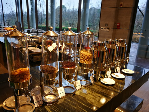 中海庐山西海希尔顿格芮酒店餐饮体验
