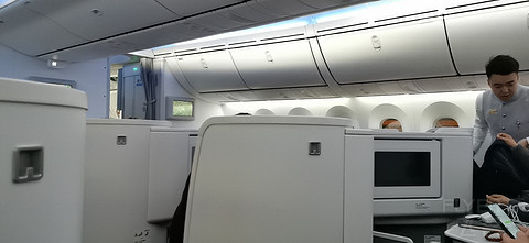 金挑达成，海航京蓉线787-9、330-300公务舱，餐食太好吃了！