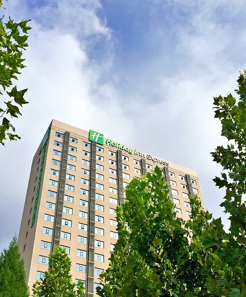 201535AELKNENTKHUELQCS.png