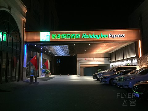 205907RUWFOCUDAWAOAOJM.png