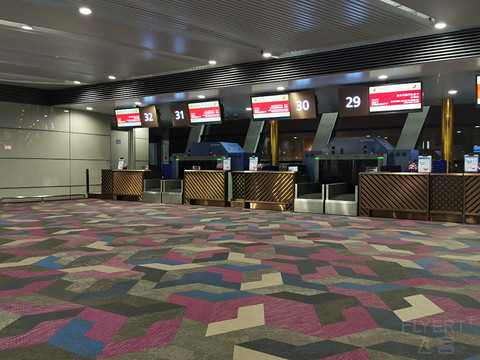 东方航空上海至西安350商务舱（35号 101号休息室）