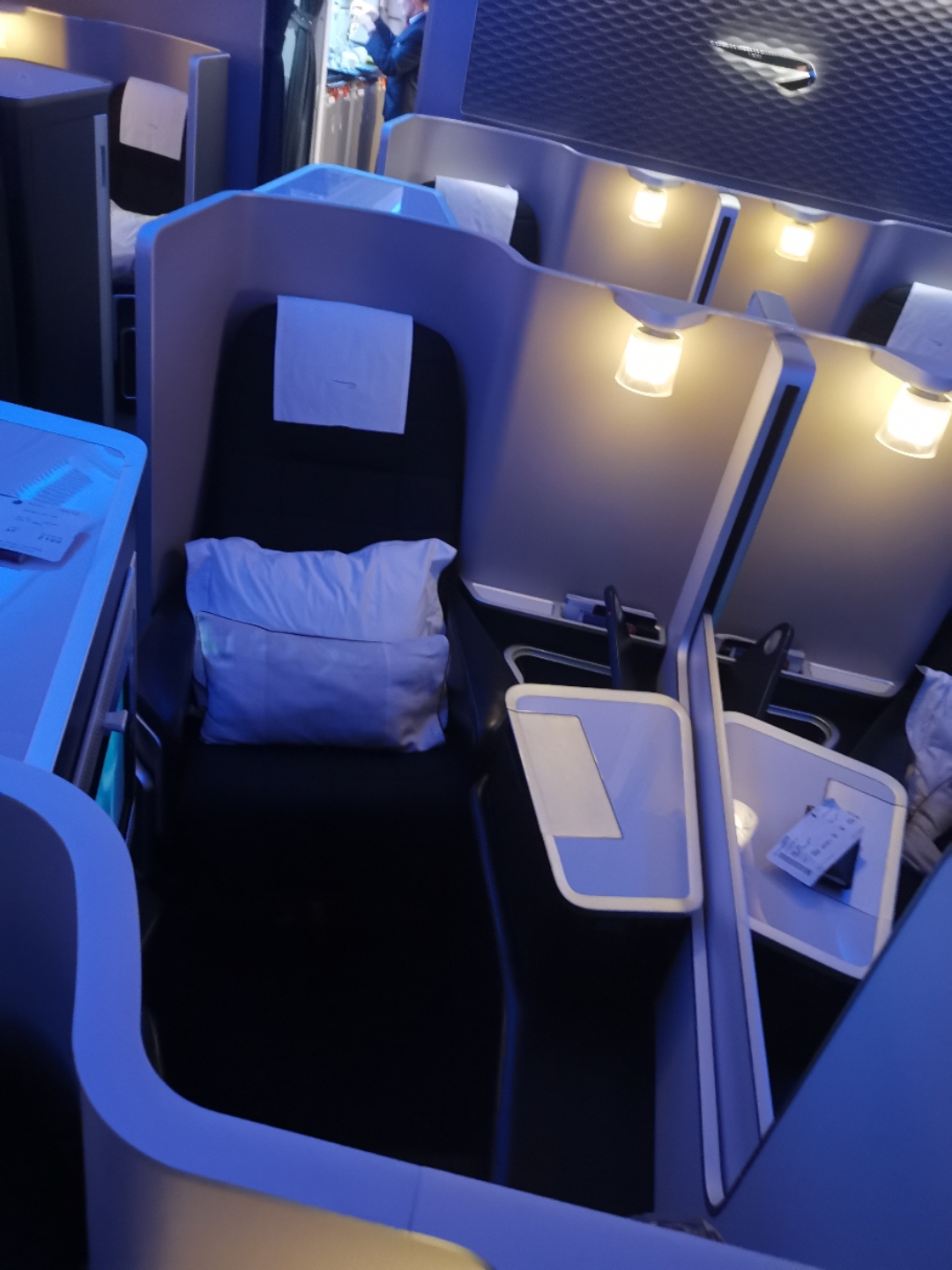 ֮BA A380 first class from LHR to HKG.