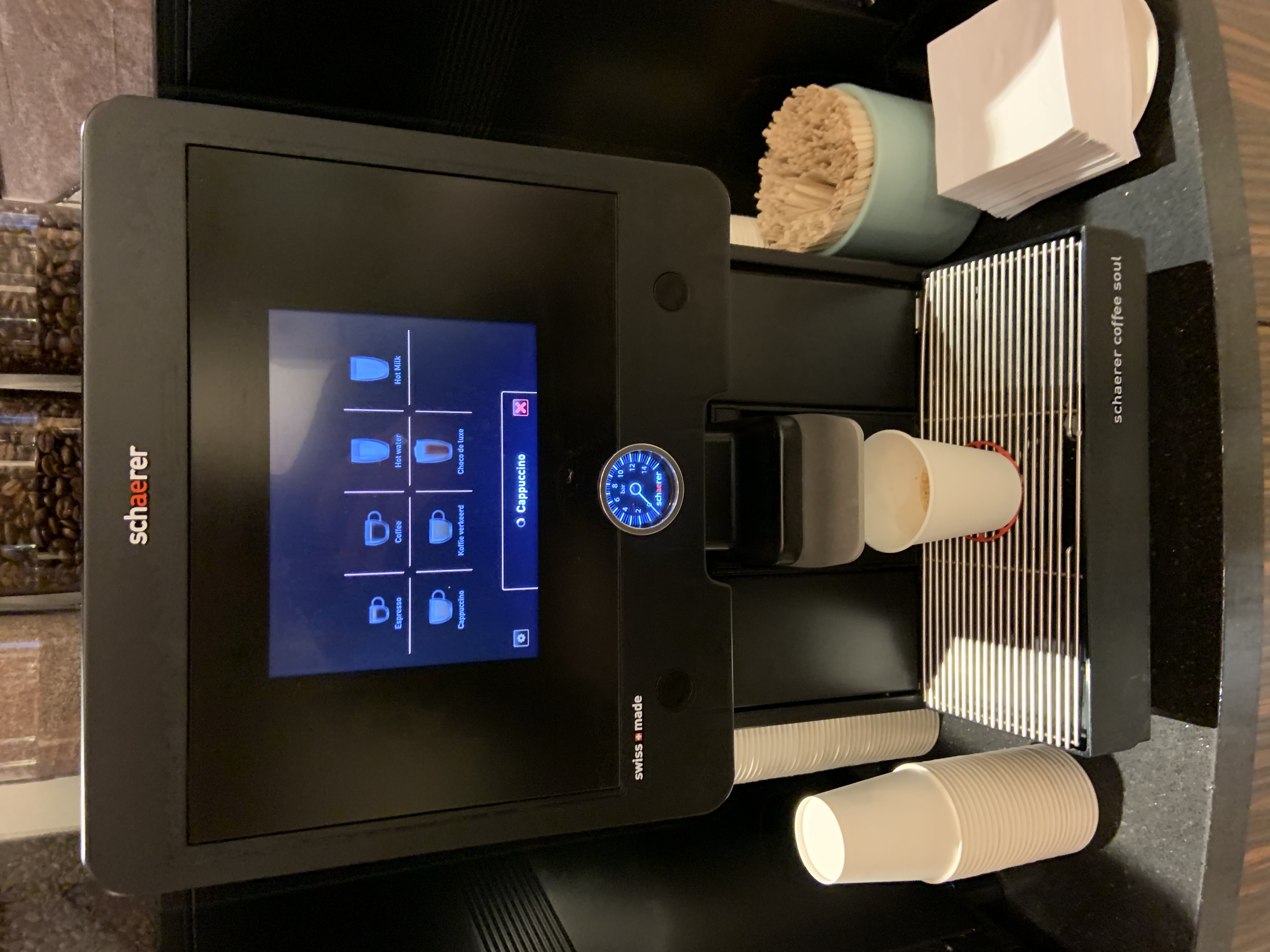 ķ˹ص KLM crown lounge