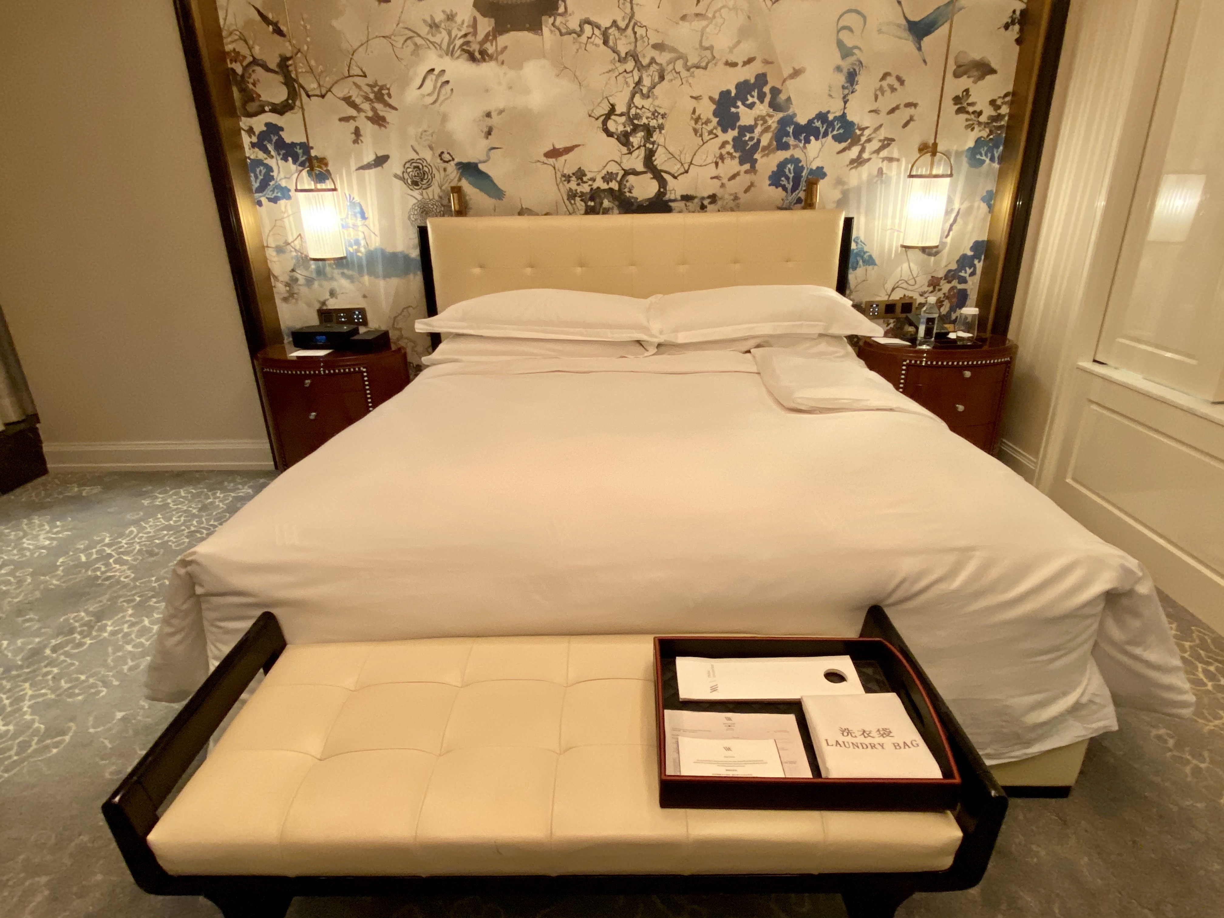 ɶ󴲺˫  ҵһtrip׸HILTON