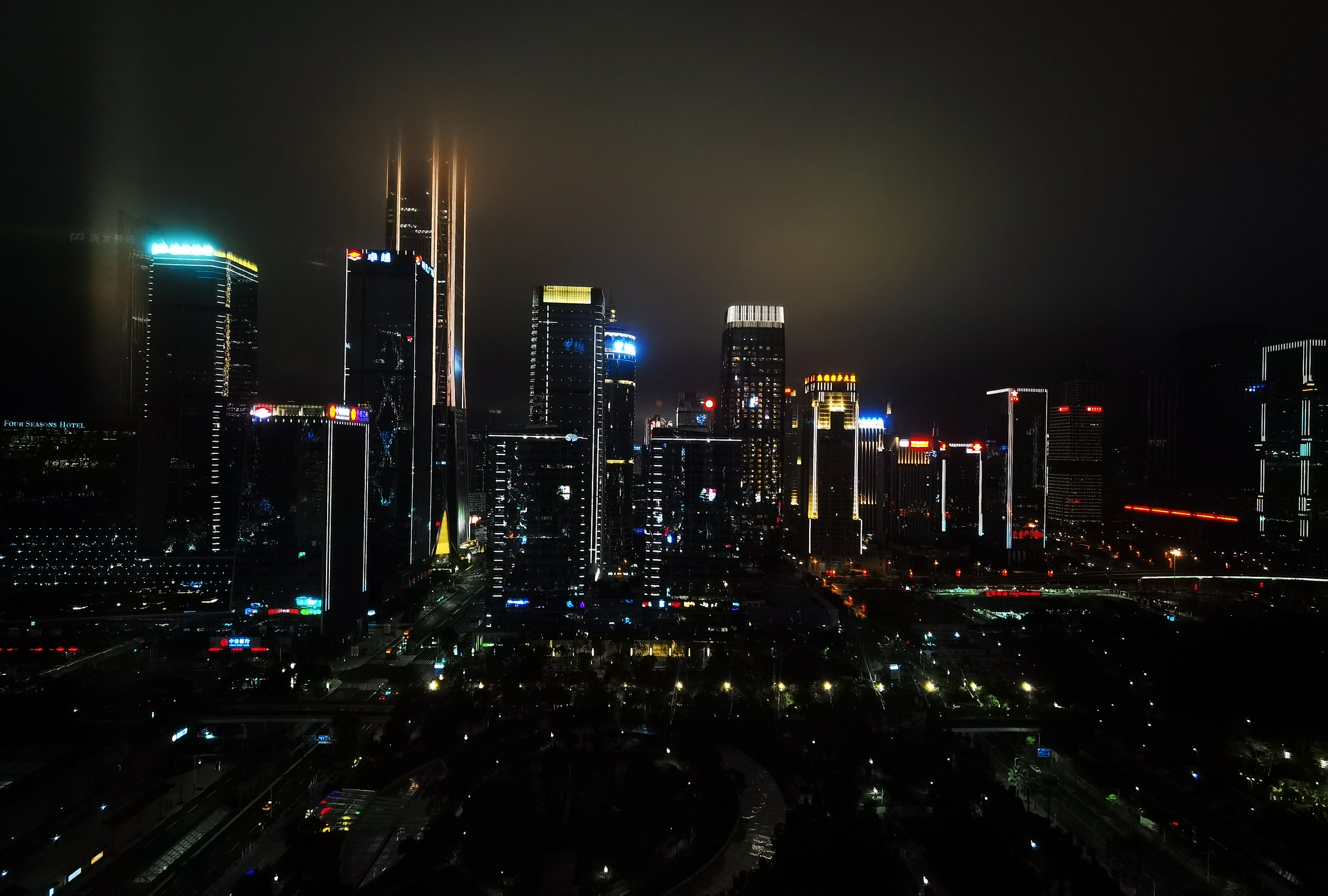 深圳大中华夜景图片