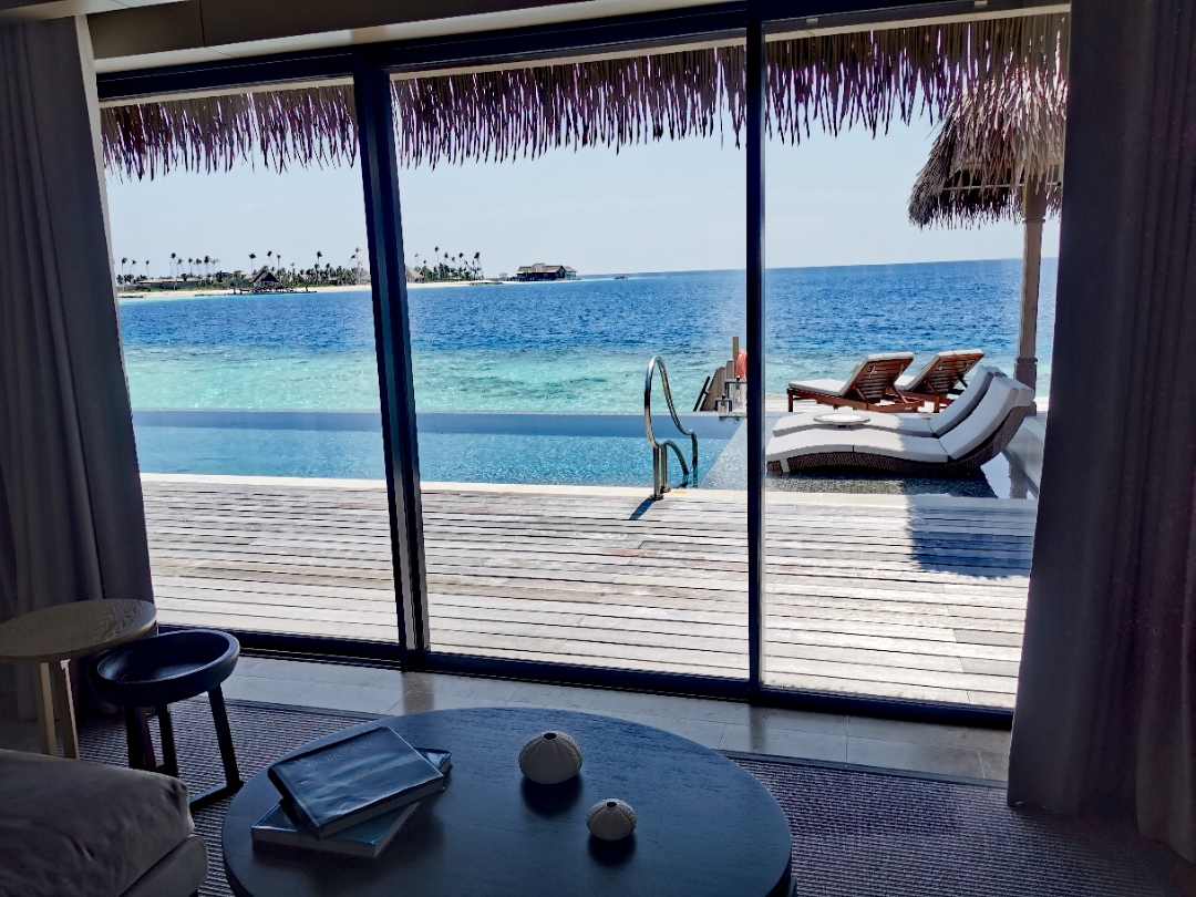 Waldorf Maldives.򵥱ȽConrad .. ..