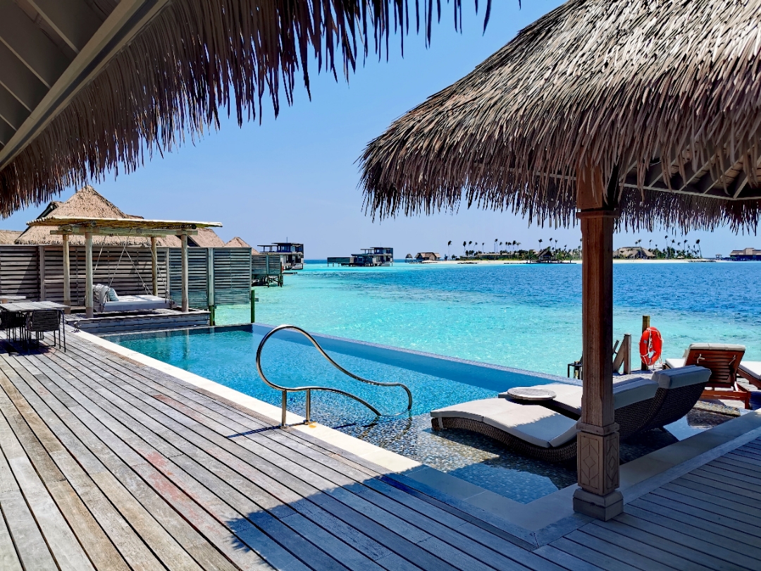 Waldorf Maldives.򵥱ȽConrad .. ..