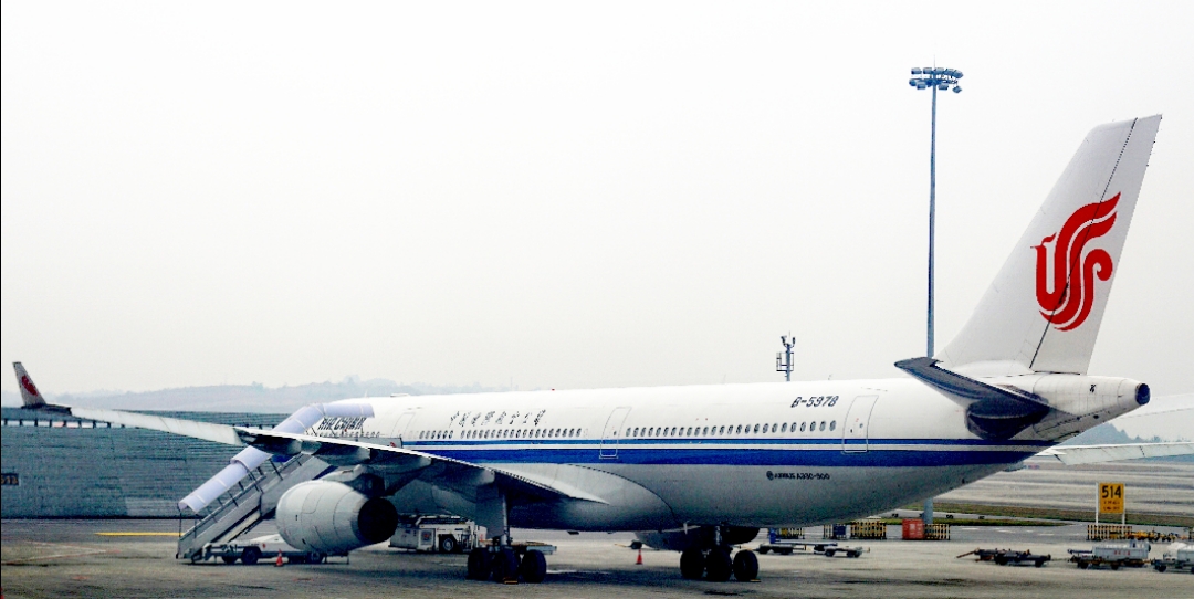 天津航空gs7897 tsn—ckg a330 拍飞机报告(精选图片)