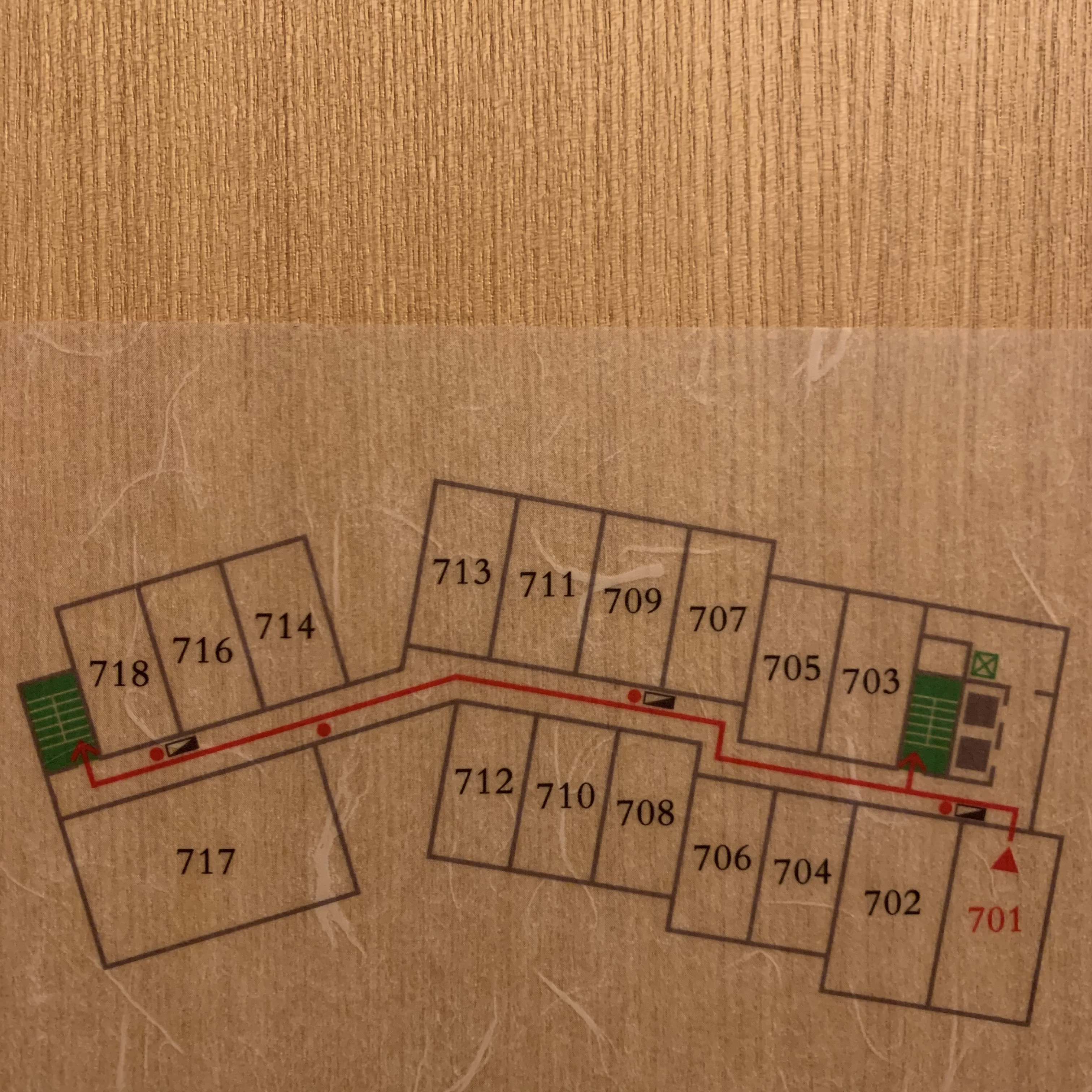 ʣþɫõ702