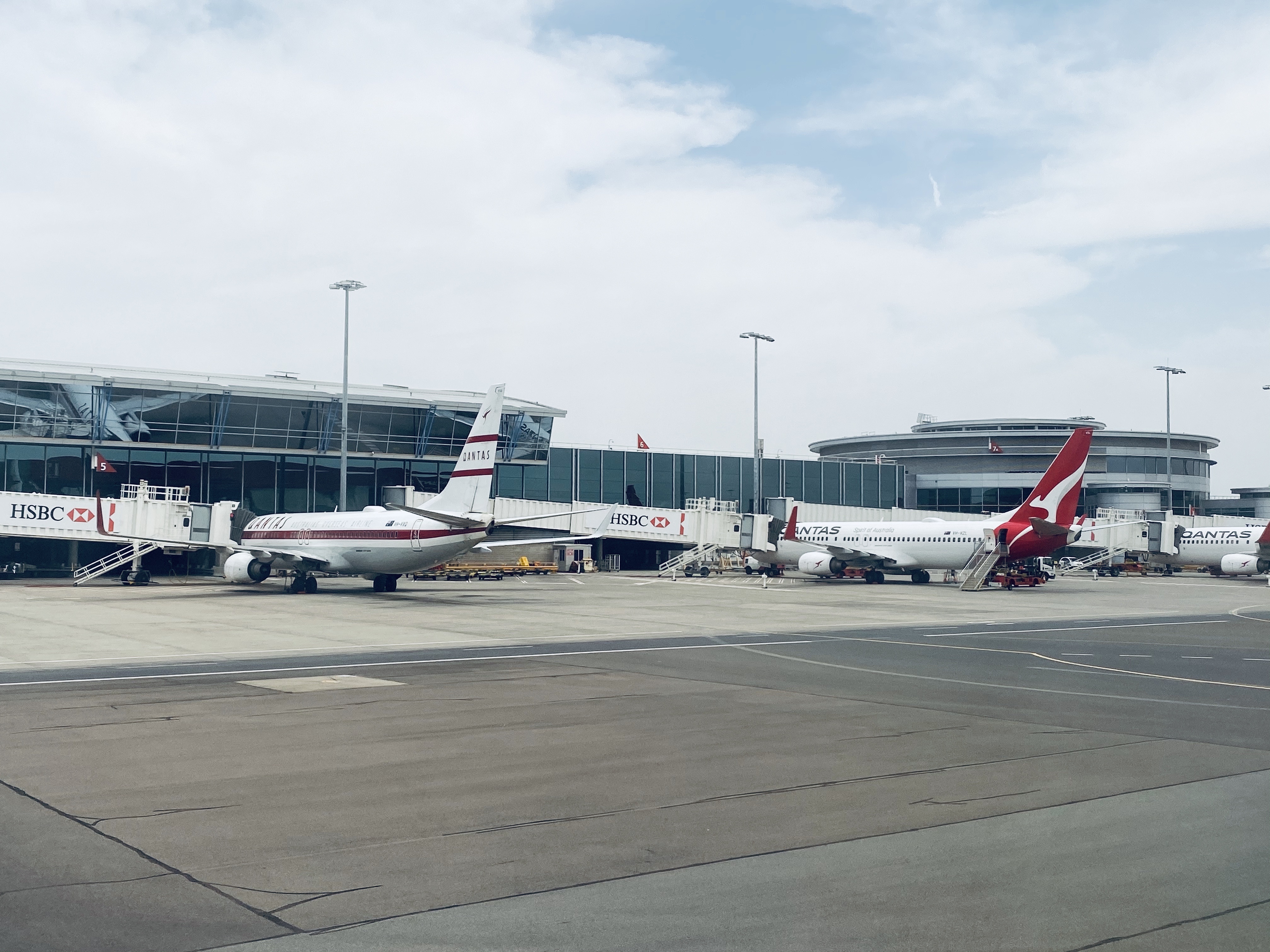 󺽹 QF759 SYD-ADL