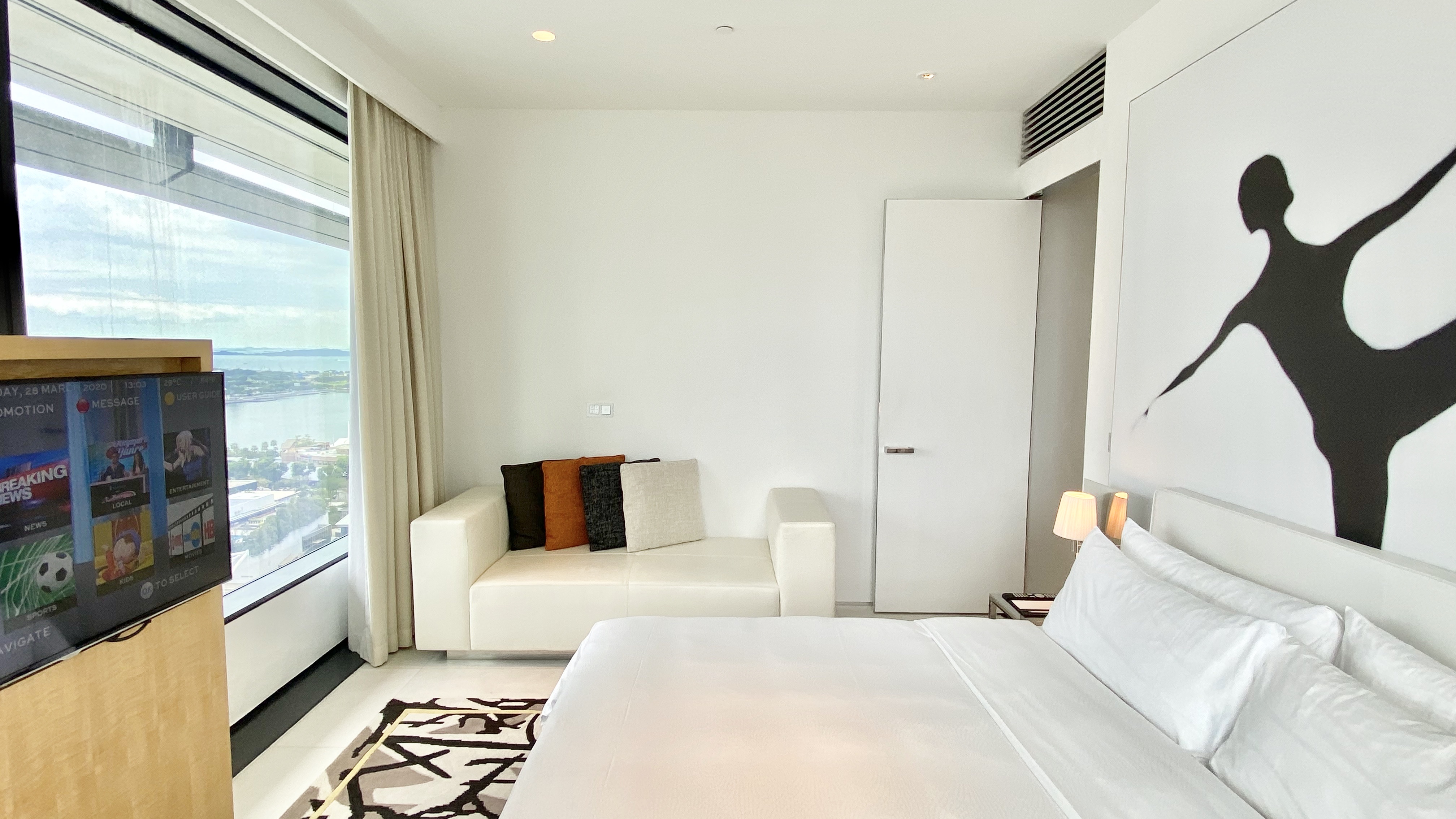 ɿ100  ¼ JW Marriott South Beach Deluxe Suite ¥