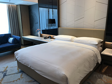 西安万丽，满意，但酒店不给开具增值税专用发票，说疫情期间，免票，不给开